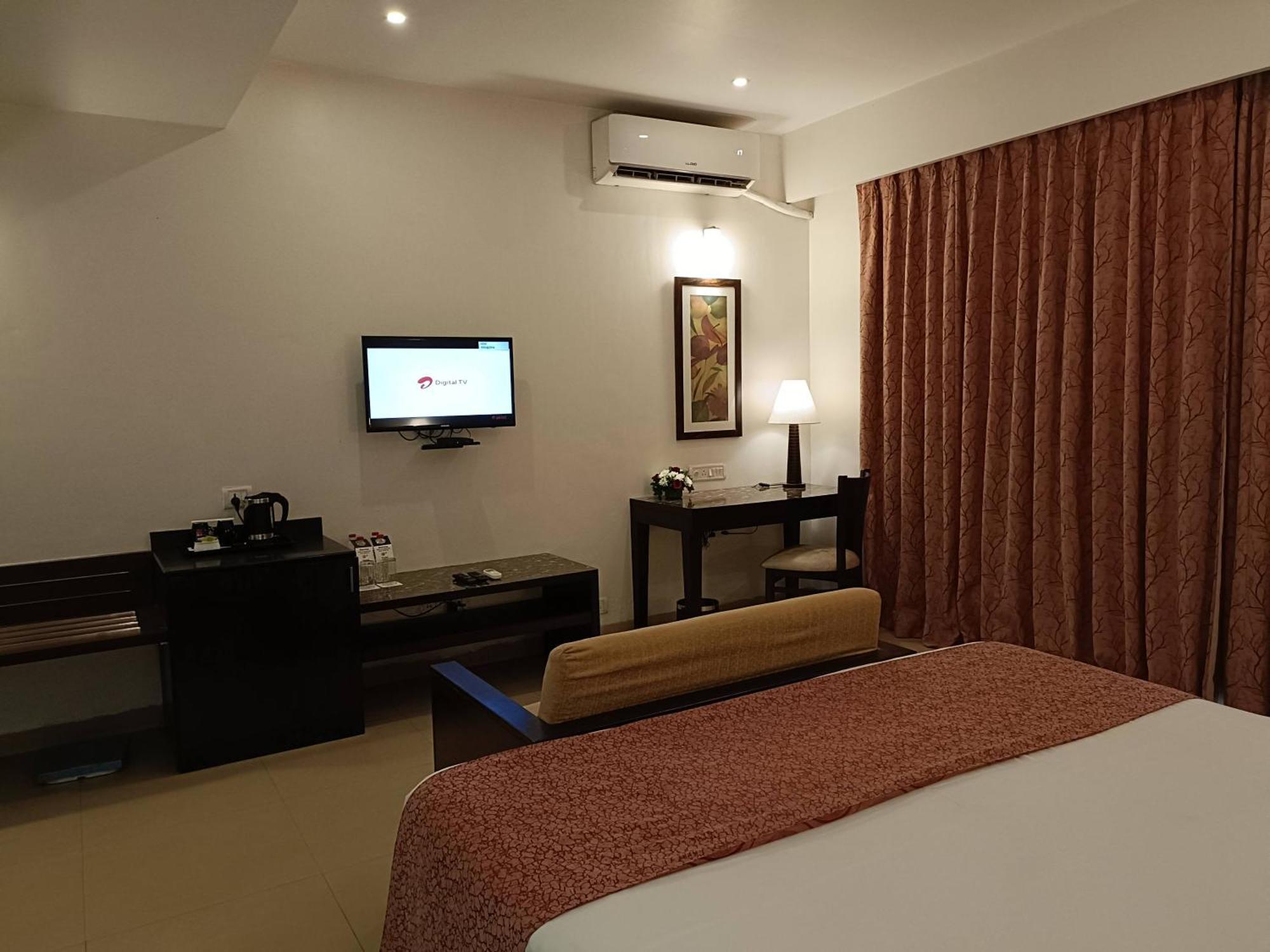 Kyriad Prestige Calangute Goa By Othpl Exterior photo