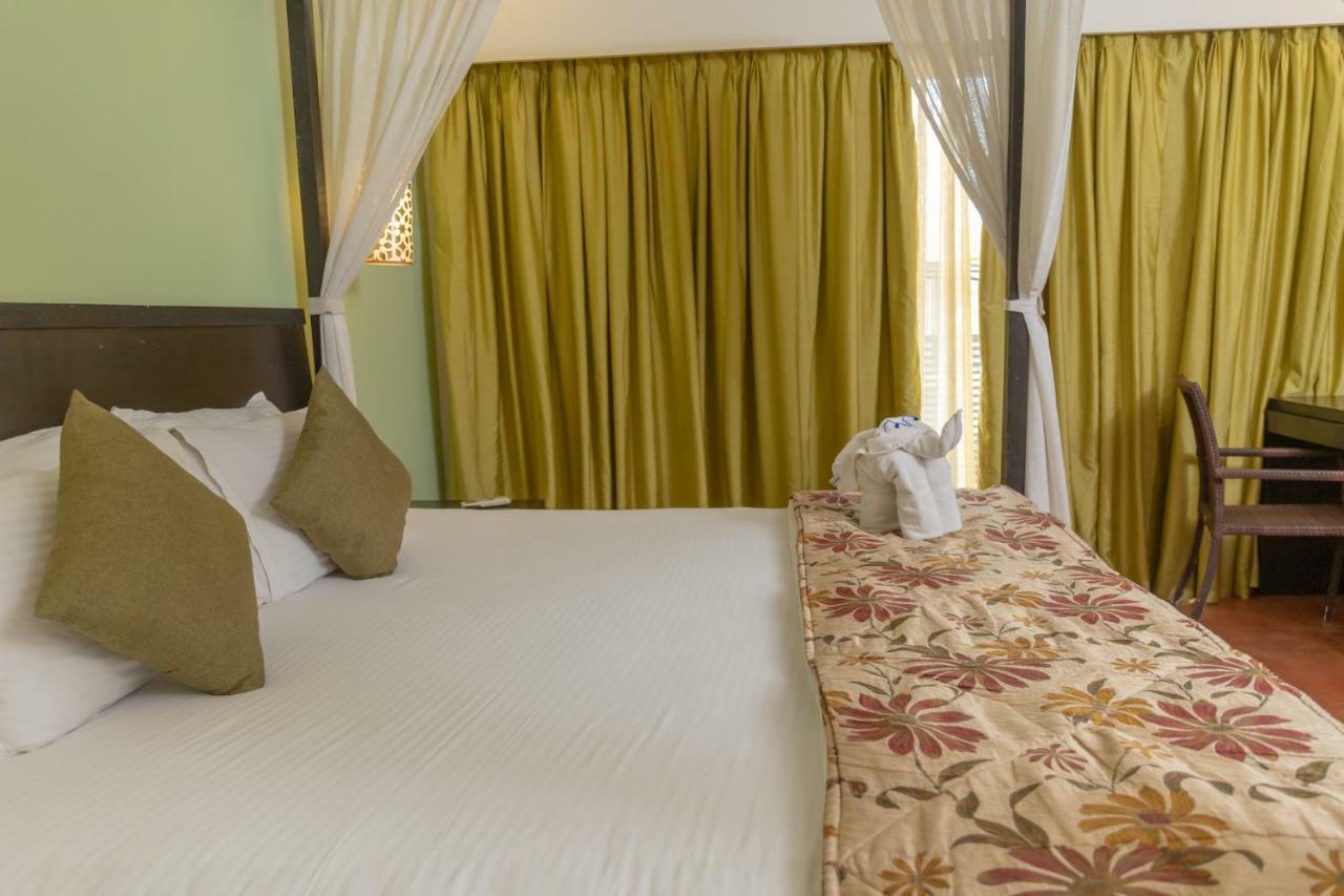 Kyriad Prestige Calangute Goa By Othpl Exterior photo