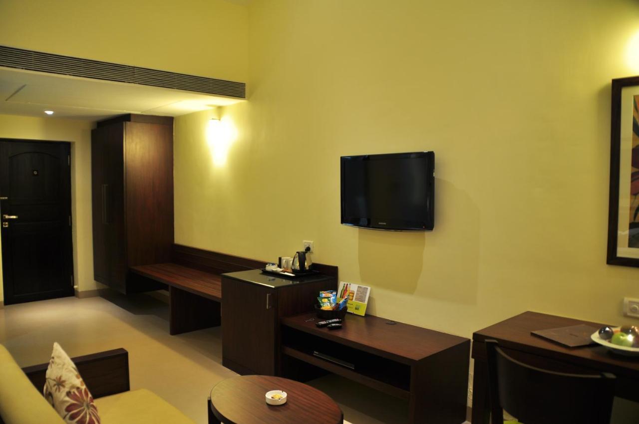 Kyriad Prestige Calangute Goa By Othpl Exterior photo
